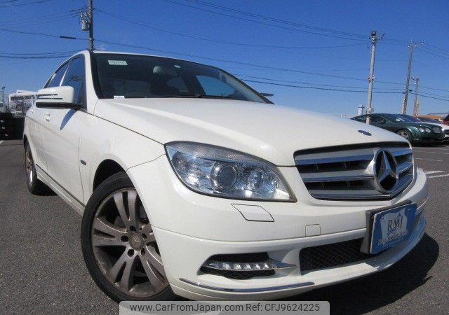 mercedes-benz c-class 2011 REALMOTOR_Y2024030202F-12 image 2