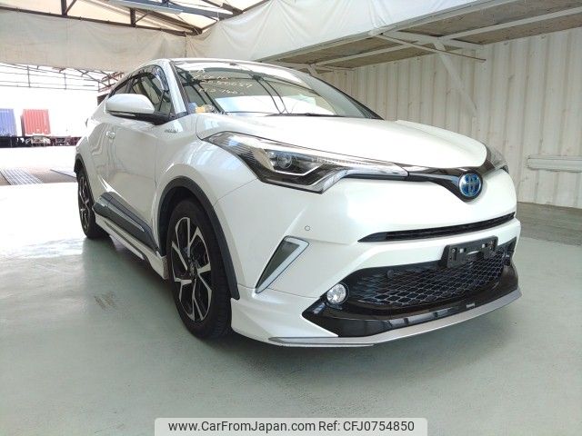 toyota c-hr 2017 ENHANCEAUTO_1_ea294552 image 1