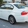 bmw 3-series 2010 8 image 15
