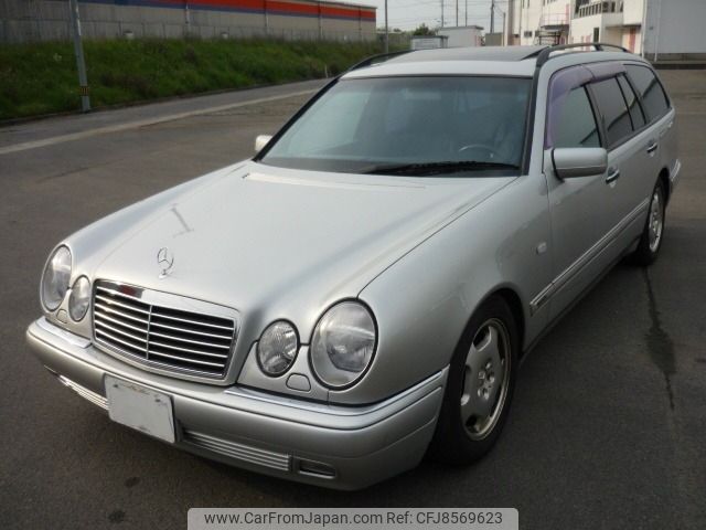 mercedes-benz e-class-station-wagon 1997 -MERCEDES-BENZ--Benz E Class Wagon E-210265--WDB210265-1A551058---MERCEDES-BENZ--Benz E Class Wagon E-210265--WDB210265-1A551058- image 1