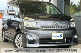 toyota voxy 2012 CFJ1761699
