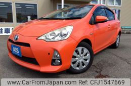 toyota aqua 2012 CFJ1547669