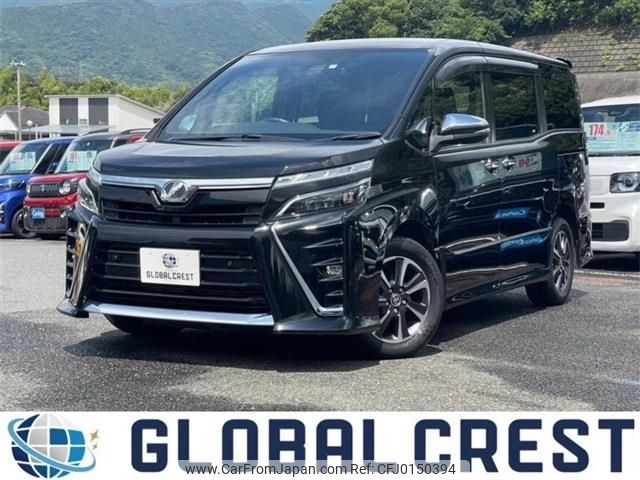 toyota voxy 2019 -TOYOTA--Voxy DBA-ZRR80W--ZRR80-0552811---TOYOTA--Voxy DBA-ZRR80W--ZRR80-0552811- image 1