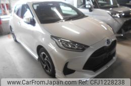 toyota yaris 2022 quick_quick_6AA-MXPH10_MXPH10-2097471