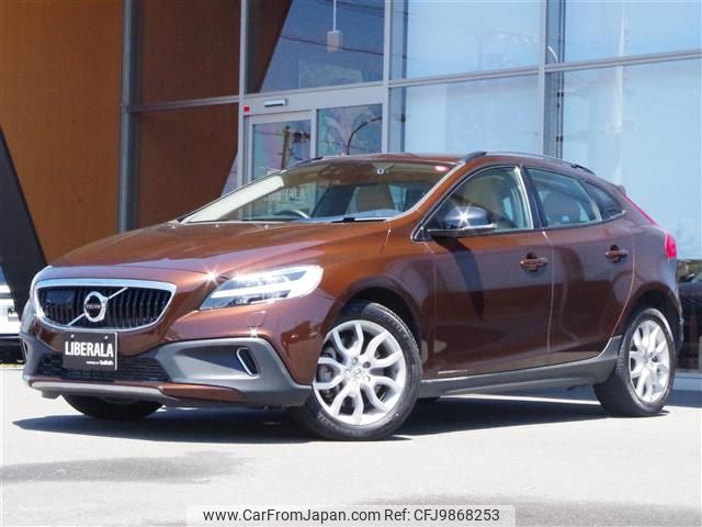 volvo v40 2018 -VOLVO--Volvo V40 LDA-MD4204T--YV1MZA8RDK2173232---VOLVO--Volvo V40 LDA-MD4204T--YV1MZA8RDK2173232- image 1