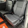 toyota esquire 2015 quick_quick_DAA-ZWR80G_ZWR80-0089046 image 17