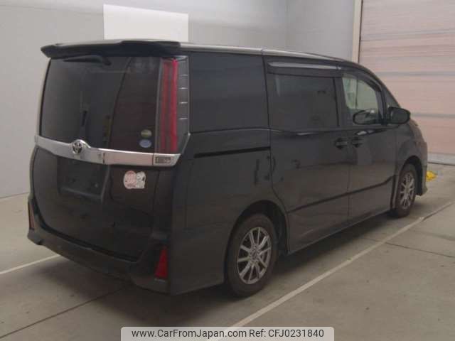 toyota noah 2017 -TOYOTA--Noah DBA-ZRR80W--ZRR80-0392694---TOYOTA--Noah DBA-ZRR80W--ZRR80-0392694- image 2