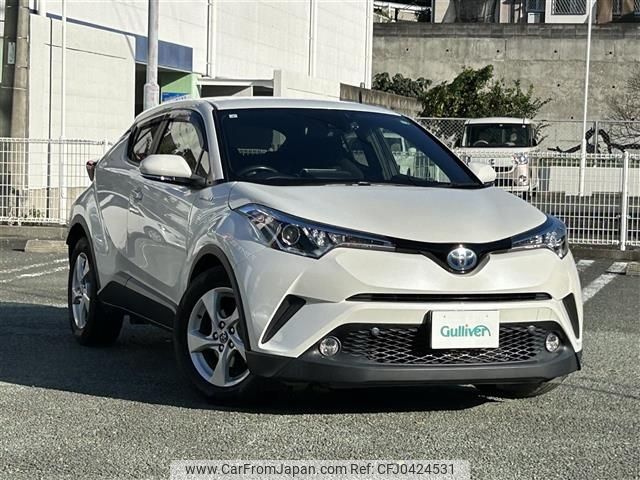 toyota c-hr 2017 -TOYOTA--C-HR DAA-ZYX10--ZYX10-2035190---TOYOTA--C-HR DAA-ZYX10--ZYX10-2035190- image 1