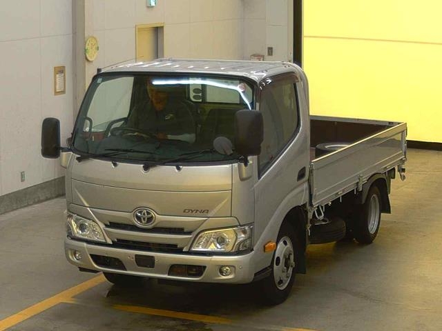 2019 Toyota Dyna Truck XZC605 - Car Price $9,741