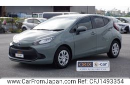 toyota aqua 2023 -TOYOTA--AQUA 6AA-MXPK11--MXPK11-2118472---TOYOTA--AQUA 6AA-MXPK11--MXPK11-2118472-