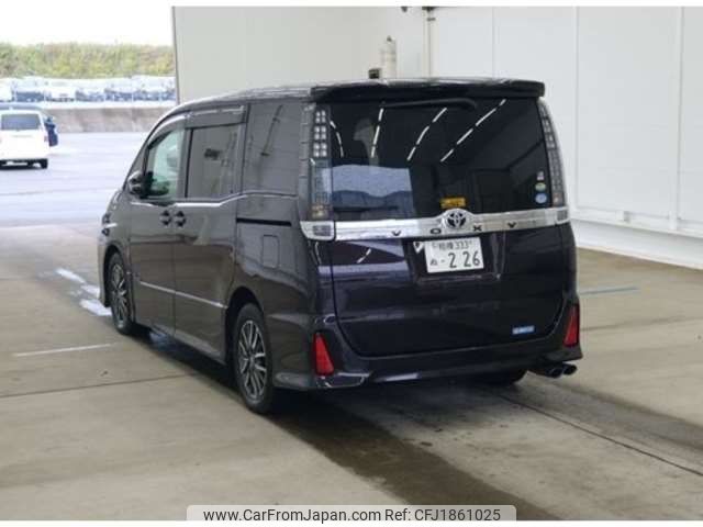 toyota voxy 2014 CFJ1861025 image 2