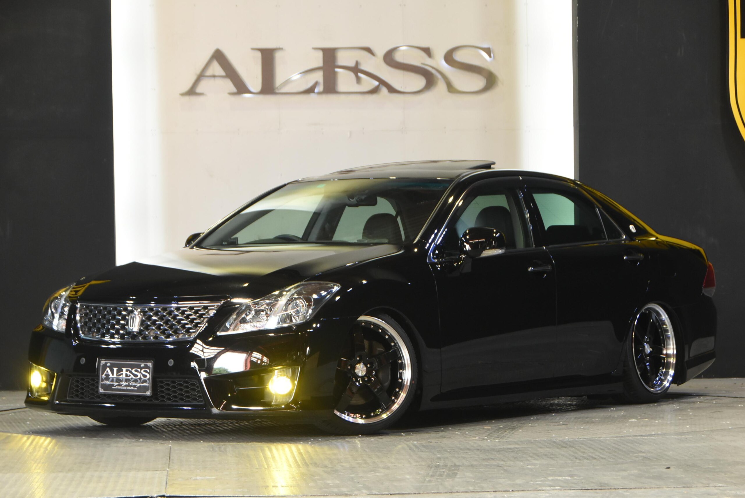 2006 Toyota Crown Athlete Series 2WD - Car Price $9,379