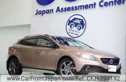 volvo v40 2013 CFJ1793192