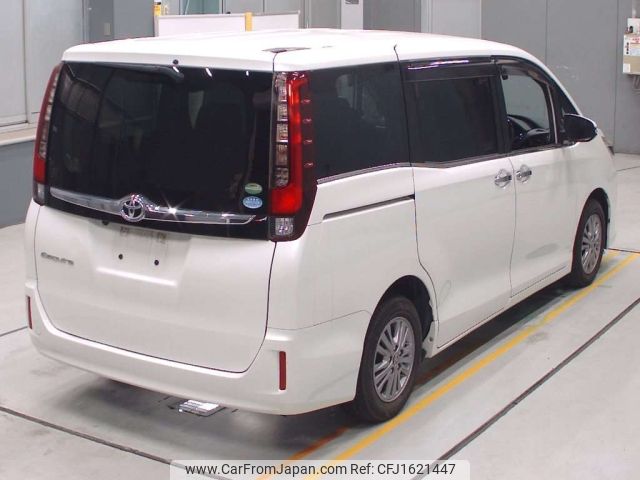 toyota esquire 2015 CFJ1621447 image 2