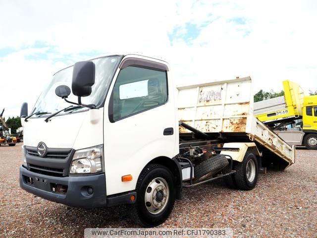 hino dutro 2016 CFJ1790383 image 1