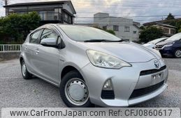 toyota aqua 2014 N5025010004F-10