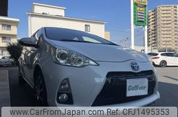 toyota aqua 2013 CFJ1495353