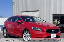 volvo v40 2013 -VOLVO--Volvo V40 MB4164T--E2085200---VOLVO--Volvo V40 MB4164T--E2085200-