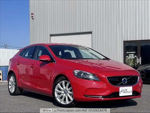 volvo v40 2013 -VOLVO--Volvo V40 MB4164T--E2085200---VOLVO--Volvo V40 MB4164T--E2085200- image 1