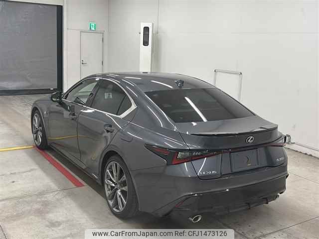 lexus is 2022 CFJ1473126 image 2