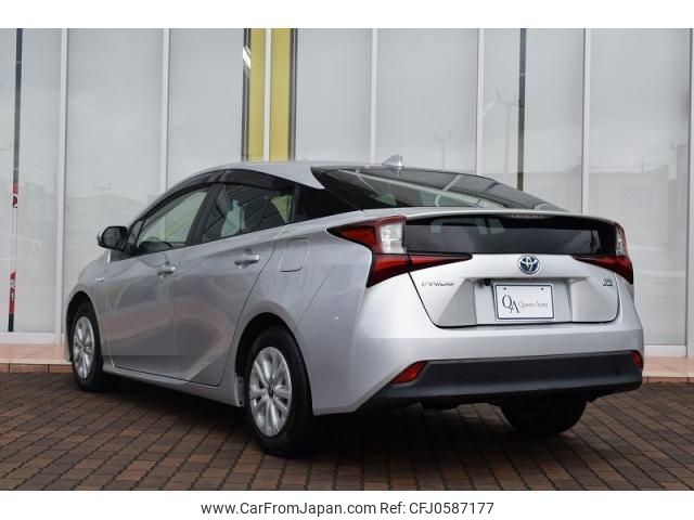 toyota prius 2019 quick_quick_DAA-ZVW51_6134156 image 2