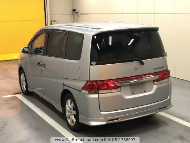 honda stepwagon 2006 CFJ1788697 image 2