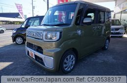 toyota pixis-mega 2015 -TOYOTA--Pixis Mega LA700A--LA700A-0002201---TOYOTA--Pixis Mega LA700A--LA700A-0002201-