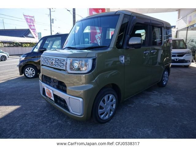 toyota pixis-mega 2015 -TOYOTA--Pixis Mega LA700A--LA700A-0002201---TOYOTA--Pixis Mega LA700A--LA700A-0002201- image 1