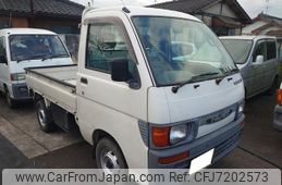 daihatsu-hijet-truck-1997-2884-car_2b077cba-509d-4cff-b61d-5e7bbe7cd7d3