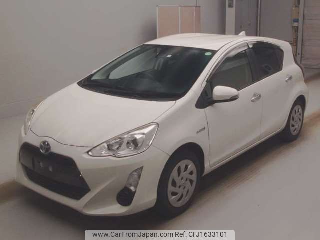 toyota aqua 2016 CFJ1633101 image 1