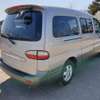 hyundai starex 2003 CFJ3133830 image 2