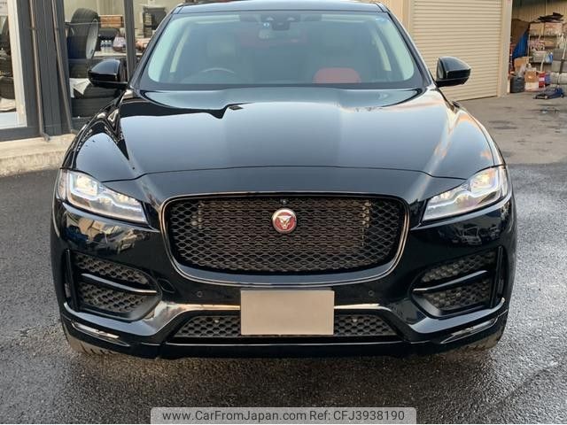 jaguar f-pace 2016 quick_quick_DC2NA_SADCA2AN4HA049485 image 2