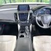 toyota crown 2018 CFJ1568995 image 3