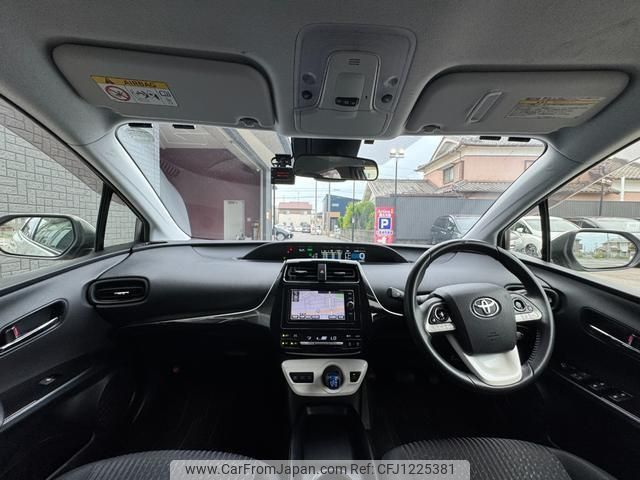 toyota prius 2018 quick_quick_ZVW50_ZVW50-6113837 image 2