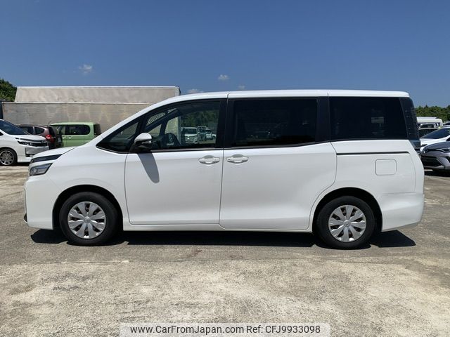 toyota voxy 2018 NIKYO_SW46308 image 2