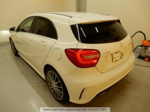 mercedes-benz a-class 2014 quick_quick_DBA-176042_WDD1760422V030141 image 2