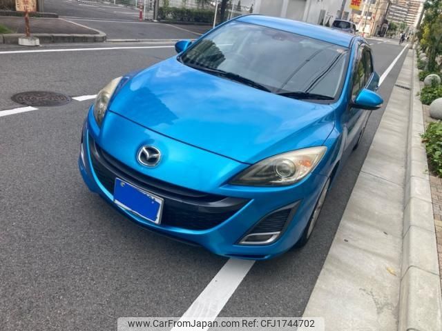 mazda axela 2010 CFJ1744702 image 1