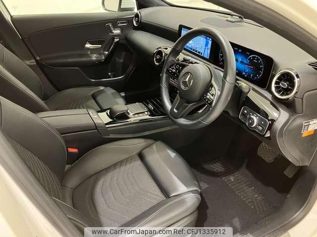 mercedes-benz a-class 2021 quick_quick_5BA-177084_W1K1770842V061446 image 2