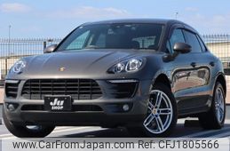 porsche macan 2018 CFJ1805566