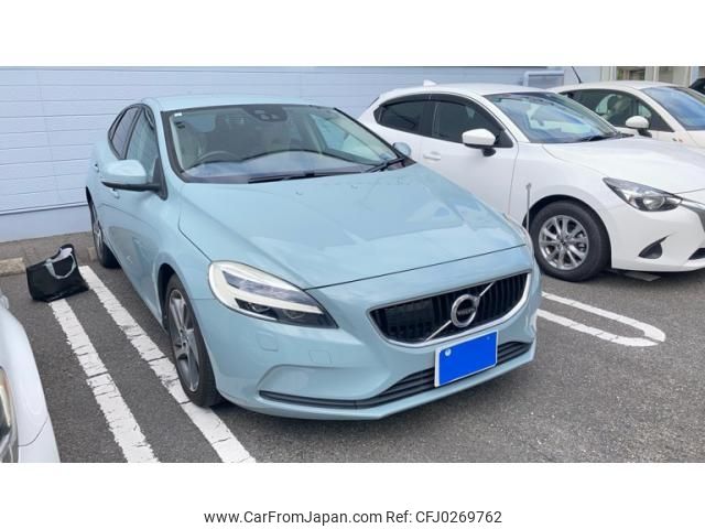 volvo v40 2017 -VOLVO--Volvo V40 LDA-MD4204T--YV1MVA8RDH2412871---VOLVO--Volvo V40 LDA-MD4204T--YV1MVA8RDH2412871- image 1