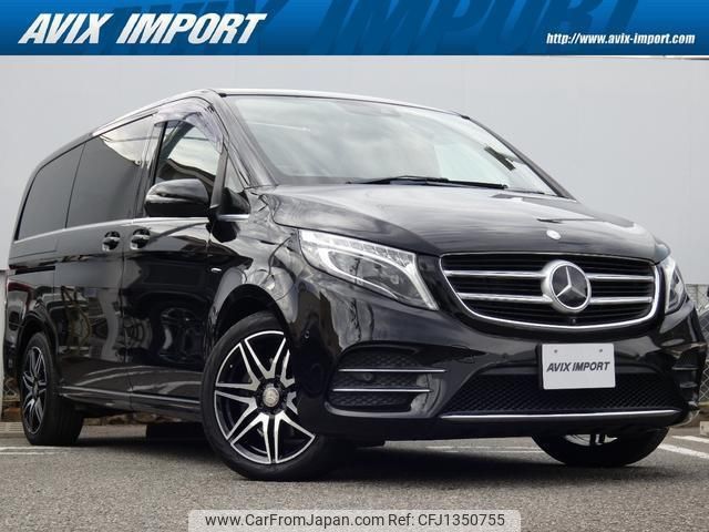 mercedes-benz v-class 2017 quick_quick_447811_WDF44781323222231 image 1