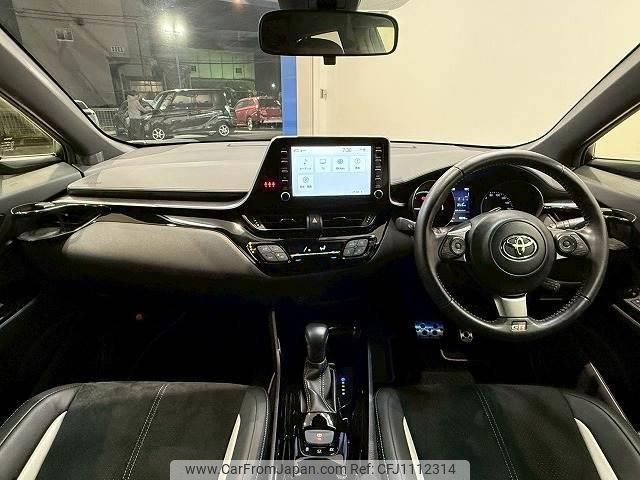 toyota c-hr 2020 quick_quick_6AA-ZYX11_ZYX11-2021900 image 2