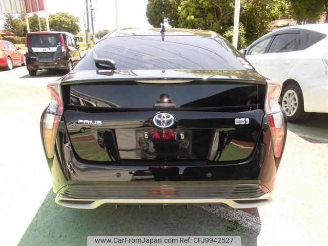 toyota prius 2016 quick_quick_DAA-ZVW51_ZVW51-6014299 image 2