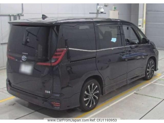 toyota noah 2023 quick_quick_6AA-ZWR90W_0056536 image 2