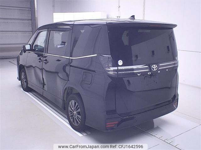 toyota voxy 2023 CFJ1642596 image 2