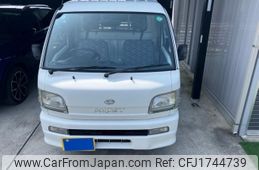 daihatsu hijet-truck 2002 CFJ1744739