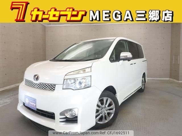 toyota voxy 2012 CFJ1692511 image 1
