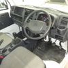 mitsubishi minicab-truck 2017 CFJ1571586 image 4
