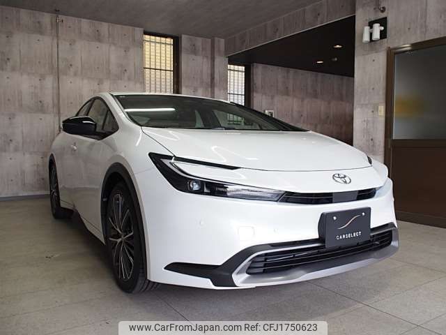 toyota prius 2025 CFJ1750623 image 1