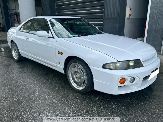 nissan skyline 1998 CFJ1839531 image 1
